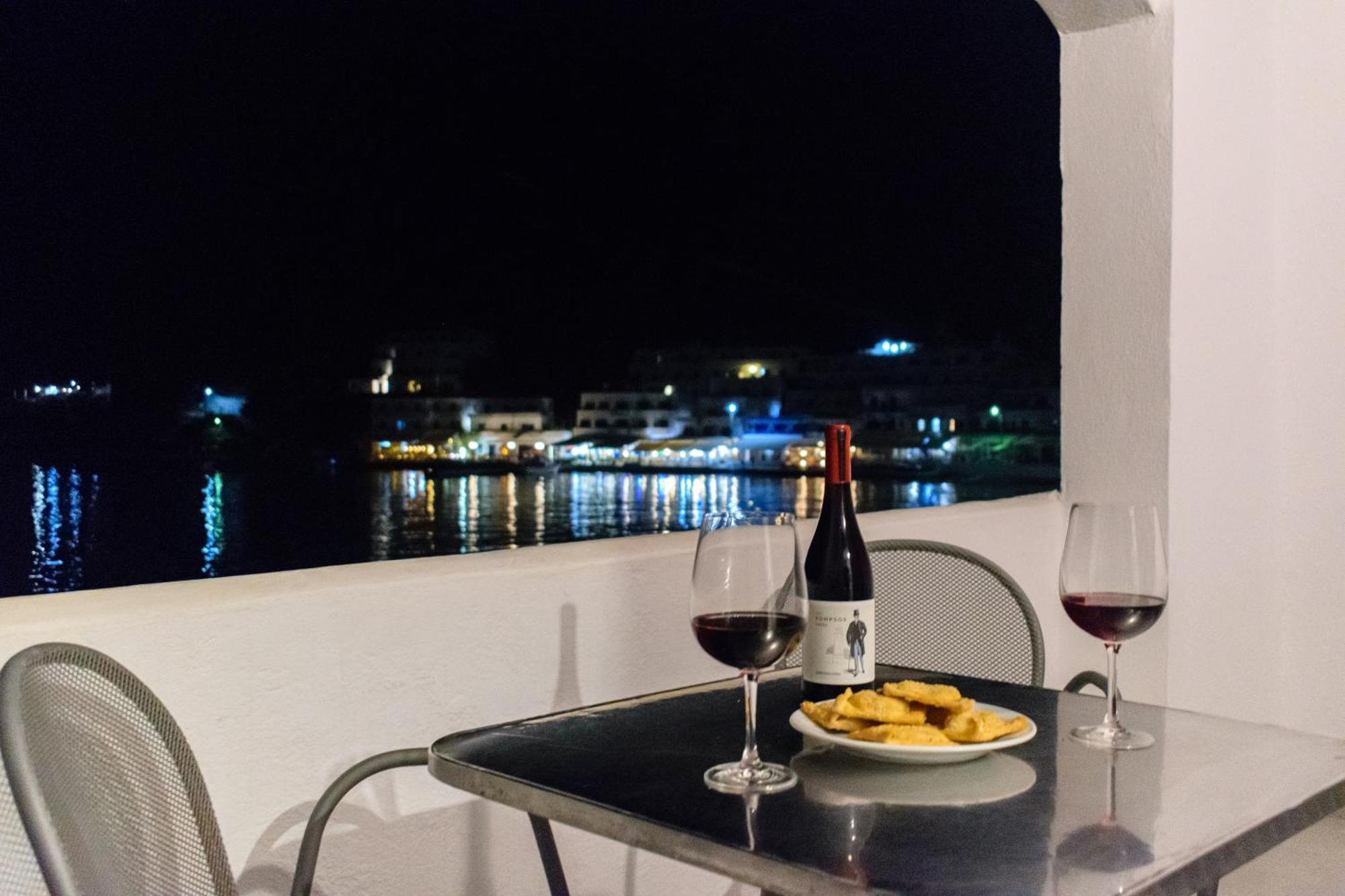 Kyma Hotel Loutro Exterior photo