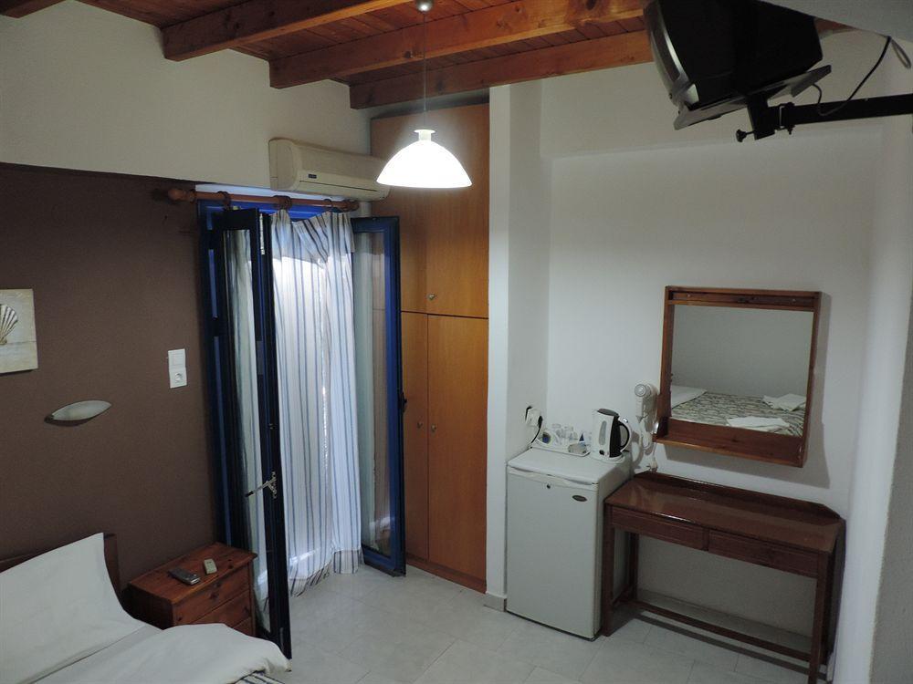 Kyma Hotel Loutro Exterior photo